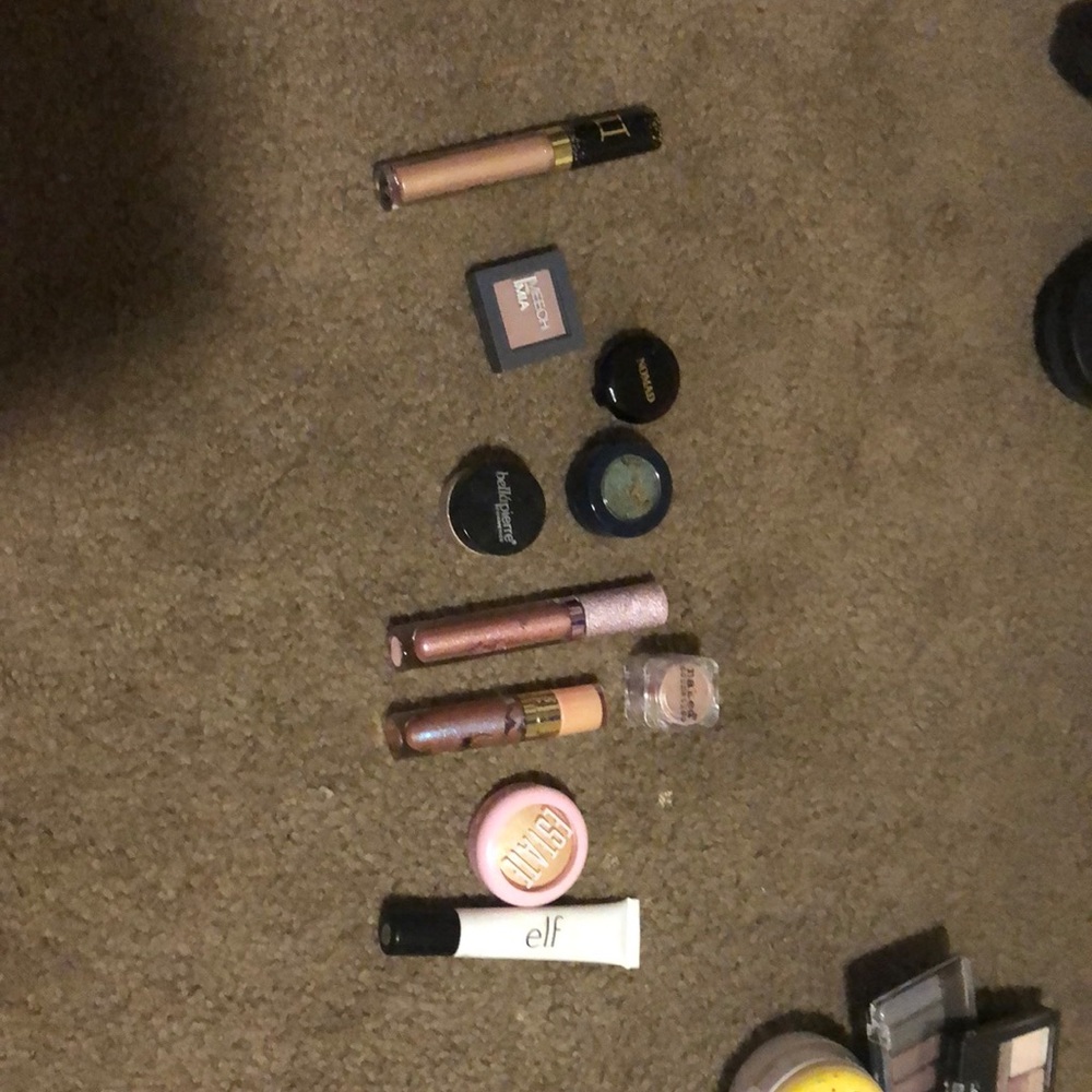 Light used makeup some never used